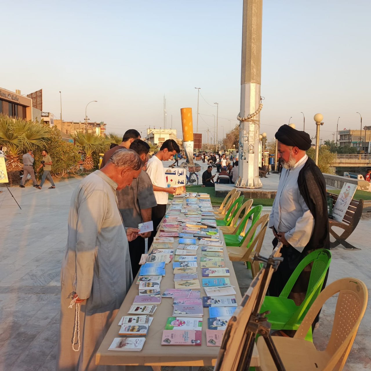 اقرأ 10 دقائق واقتنِ كتابك مجاناً".. مبادرة ثقافية واسعة لمكتب المرجع اليعقوبي (دام ظله) في الديوانية