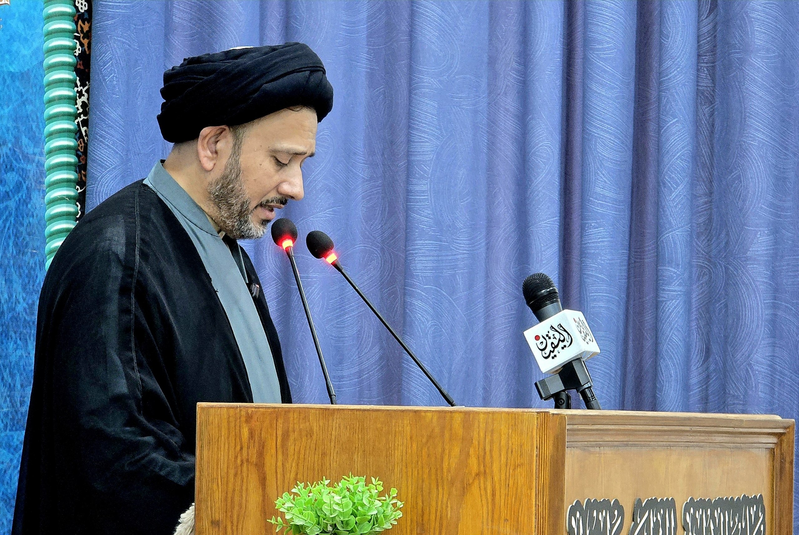 بإمامة السيد أبو رغيف(دام توفيقته )إقامة صلاة الجمعة المركزية في جامع الأبرار بمدينة الكوت