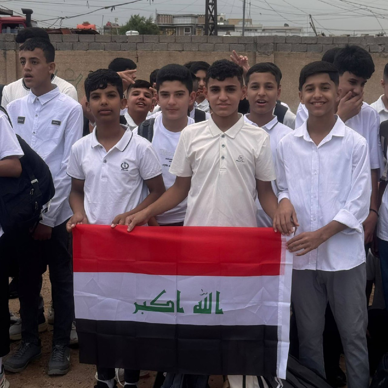 "دُقَّ الجرس" في بغداد.. إشراف حوزوي ومشاركة واسعة لمؤسسات المجتمع المدني لدعم الطلبة في يومهم الدراسي الأول "دُقَّ الجرس" في بغداد.. إشراف حوزوي ومشاركة واسعة لمؤسسات المجتمع المدني لدعم الطلبة في يومهم الدراسي الأول